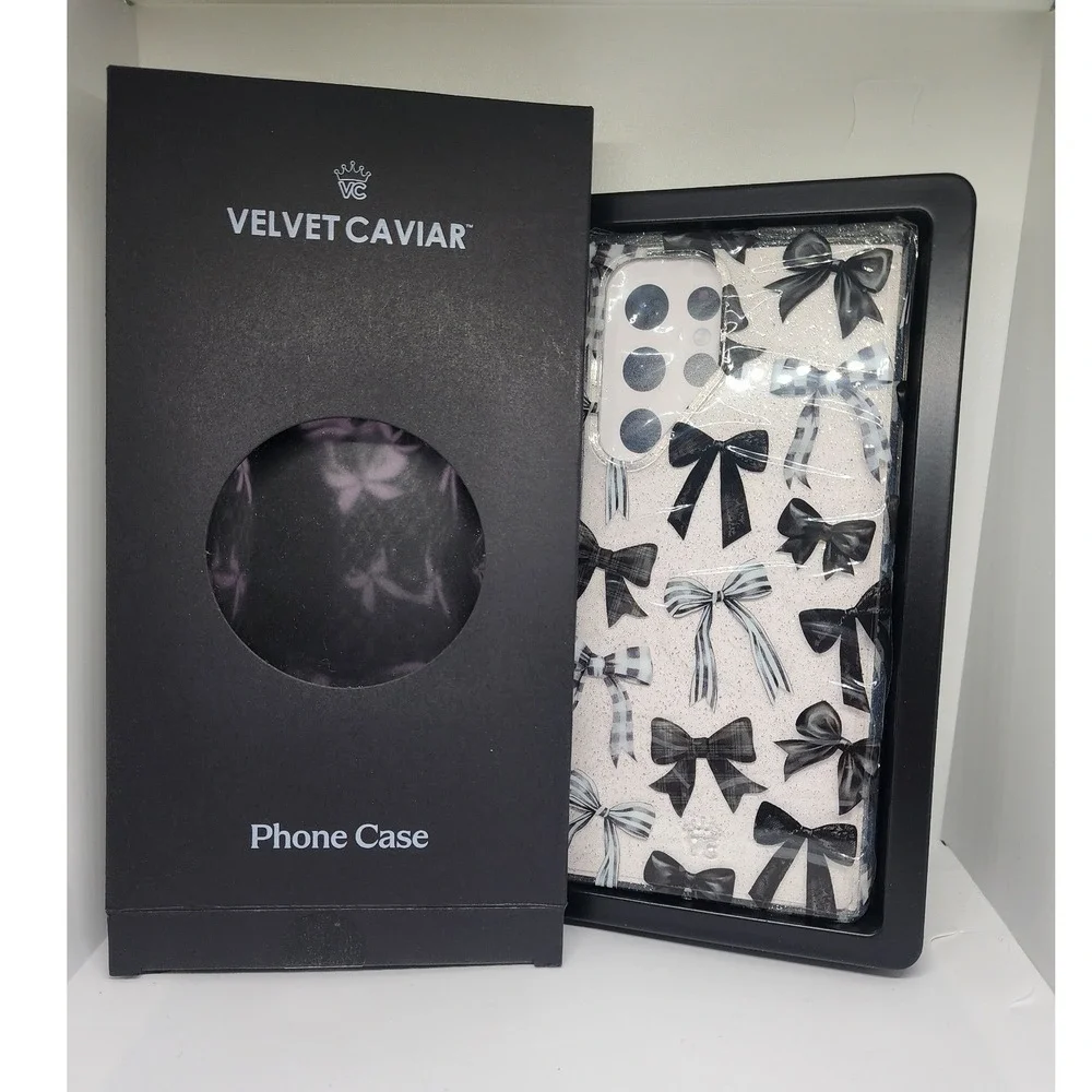 Velvet Caviar Black Bow Phone Case | Samsung Galaxy S22 Ultra | Cute Aesthetic